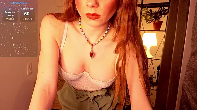 KarenSmitht online show from February 20, 4:18 pm