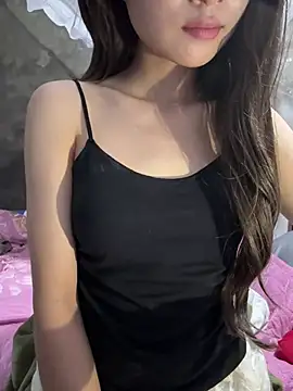 Snapshot of Bella_sexy98 chatting on July 17, 5:14 am Bella sexy98 online show from July 17, 5:14 am