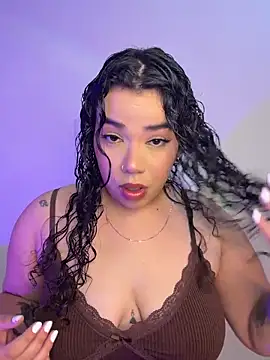 krisstenSantos online show from March 31, 3:01 pm