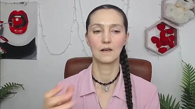 TayaFinch online show from February 28, 1:12 pm