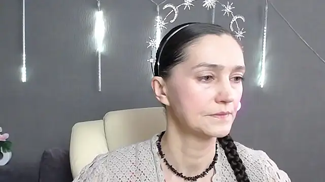 TayaFinch online show from April 18, 11:14 am