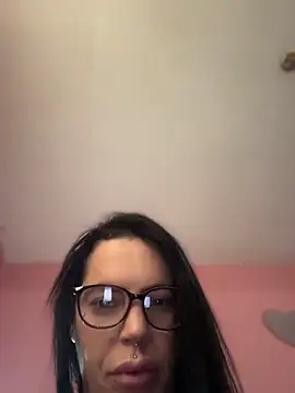 DIRTY PAISLEY X online show from May 18, 8:25 pm