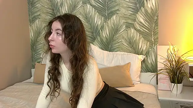 Snapshot of LilithLane chatting on November 23, 2:17 pm LilithLane online show from November 23, 2:17 pm