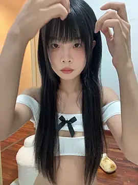 Snapshot of qiqi_x chatting on May 19, 11:49 am qiqi x online show from May 19, 11:49 am