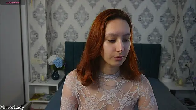 Snapshot of LilyannRosse chatting on April 24, 7:11 am LilyannRosse online show from April 24, 7:11 am