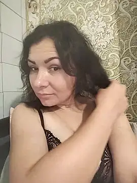 Snapshot of Mia24Blove chatting on August 1, 7:29 am Mia24Blove online show from August 1, 7:29 am