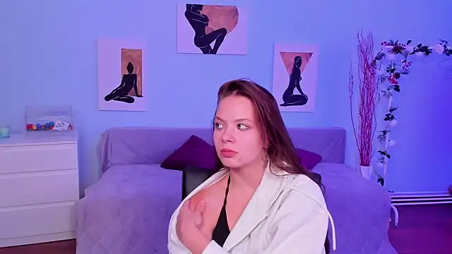 Snapshot of BetsyKiss chatting on September 19, 7:32 am BetsyKiss online show from September 19, 7:32 am