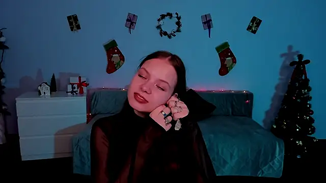 BetsyKiss online show from December 18, 5:08 pm