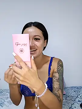 MiQeilaSweet online show from February 18, 11:11 pm