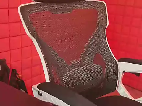 Snapshot of VyLouis2kk7 chatting on October 17, 2:41 pm VyLouis2kk7 online show from October 17, 2:41 pm