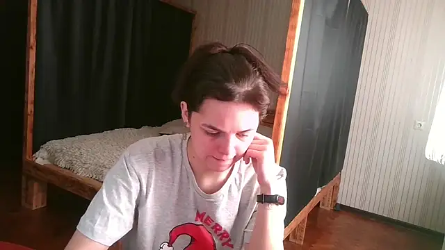 EthelsLover online show from February 16, 7:48 am