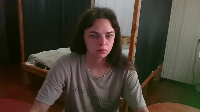 Snapshot of EthelsLover chatting on May 25, 4:40 am EthelsLover online show from May 25, 4:40 am