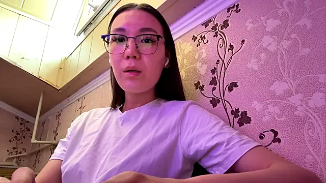 Snapshot of marry_dreams chatting on September 28, 9:25 am marry dreams online show from September 28, 9:25 am