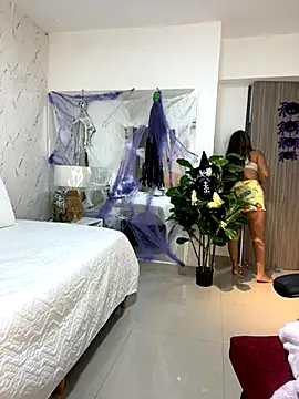 EMILIIA RICHTER   online show from October 19, 11:22 am