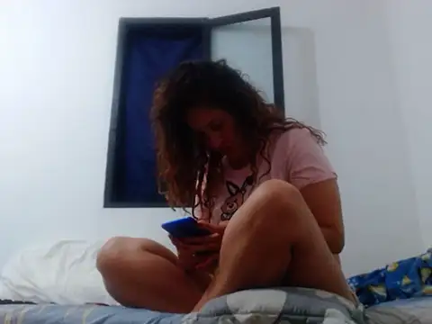 Snapshot of sany_thomson chatting on September 22, 1:40 am sany thomson online show from September 22, 1:40 am