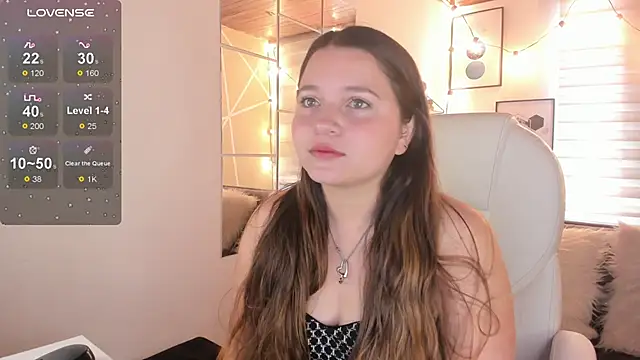 sophiee09  online show from December 15, 1:48 pm