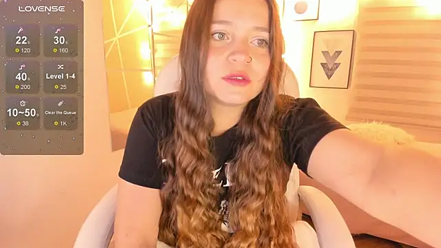 sophiee09  online show from April 9, 9:15 am