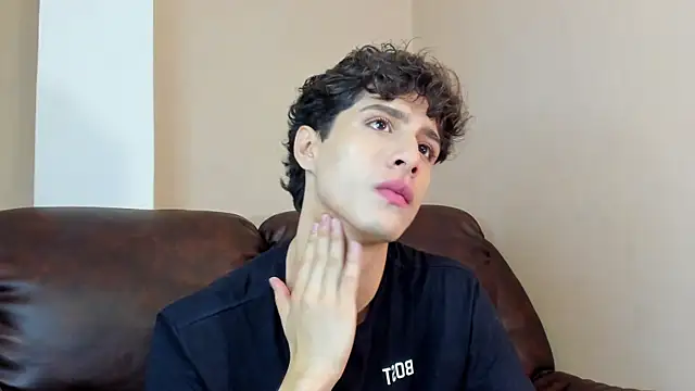 Snapshot of Xam_Collen chatting on November 19, 3:23 pm Xam Collen online show from November 19, 3:23 pm