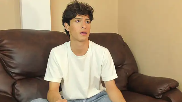 Snapshot of Xam_Collen chatting on November 28, 2:42 pm Xam Collen online show from November 28, 2:42 pm