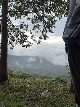 Snapshot of sky-wolves chatting on October 10, 9:58 pm sky-wolves online show from October 10, 9:58 pm