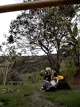 Snapshot of sky-wolves chatting on October 25, 5:30 pm sky-wolves online show from October 25, 5:30 pm