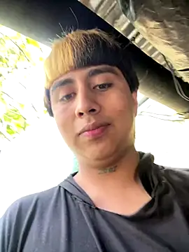 Snapshot of sky-wolves chatting on November 10, 8:19 pm sky-wolves online show from November 10, 8:19 pm