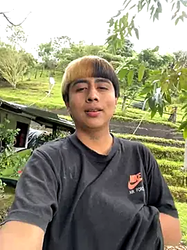 Snapshot of sky-wolves chatting on November 16, 4:45 pm sky-wolves online show from November 16, 4:45 pm