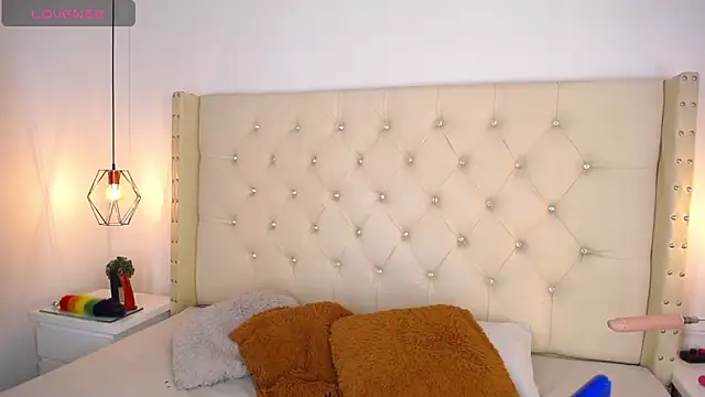 bycandy  online show from December 1, 1:38 pm