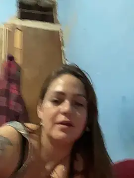 Snapshot of priscila_luv chatting on September 19, 9:04 pm priscila luv online show from September 19, 9:04 pm