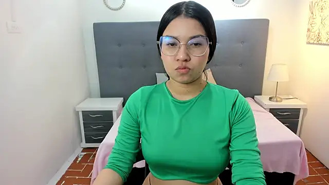 chaneelstark online show from November 30, 4:27 am