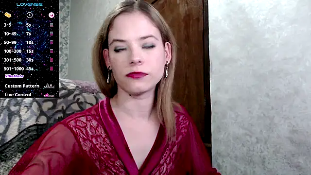 Kate  Loves online show from November 2, 6:21 pm