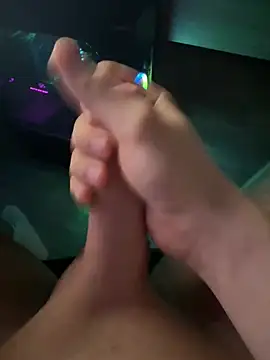 jstntz online show from April 6, 9:16 pm