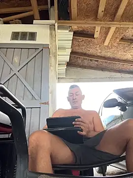 countryboi2002 online show from October 8, 6:38 pm