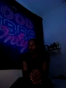 Mikaaa97 online show from April 18, 12:36 am