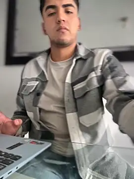 Snapshot of tomy_hot20 chatting on September 19, 5:13 pm tomy hot20 online show from September 19, 5:13 pm