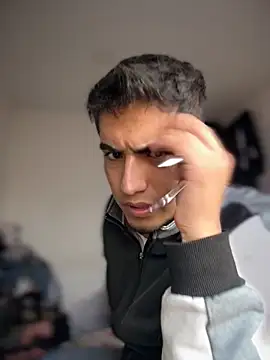 tomy hot20 online show from November 11, 9:15 pm