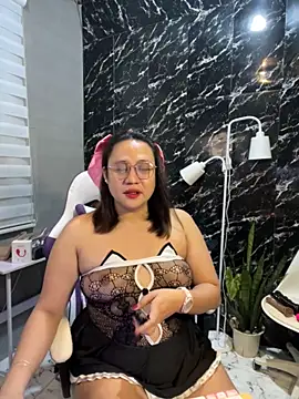 Snapshot of 1aquaticangel69 chatting on December 3, 6:50 pm 1aquaticangel69 online show from December 3, 6:50 pm