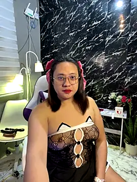 Snapshot of 1aquaticangel69 chatting on December 15, 8:24 pm 1aquaticangel69 online show from December 15, 8:24 pm