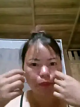 emly-xinh18 online show from October 5, 12:14 pm