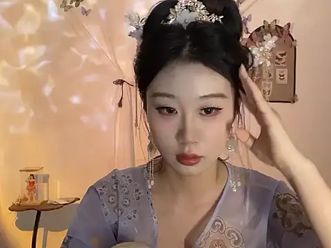 Snapshot of 1X-snake chatting on October 6, 1:19 pm 1X-snake online show from October 6, 1:19 pm