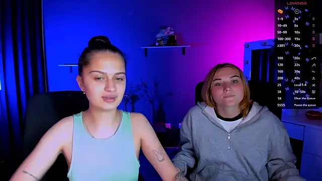 casey meow  online show from September 18, 1:24 pm