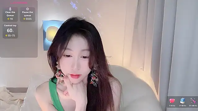 ai-ai-mi online show from June 8, 12:05 pm