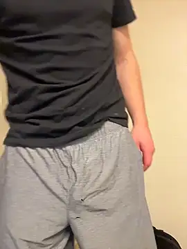 Snapshot of Matthew23Z chatting on November 9, 9:18 am Matthew23Z online show from November 9, 9:18 am