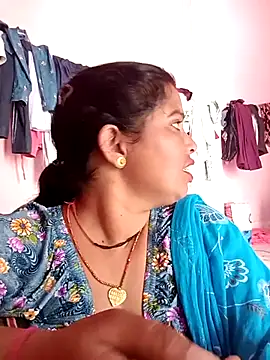 Hott locky online show from October 6, 5:49 am