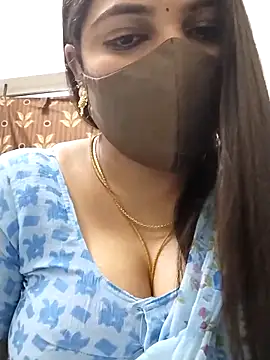 Snapshot of hottamil_honey_couples chatting on October 1, 11:00 pm hottamil honey couples online show from October 1, 11:00 pm
