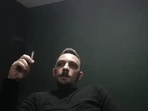 Snapshot of guesswhatbitch chatting on October 10, 6:29 pm guesswhatbitch online show from October 10, 6:29 pm