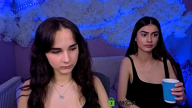 ariana ross7 online show from June 8, 10:59 am