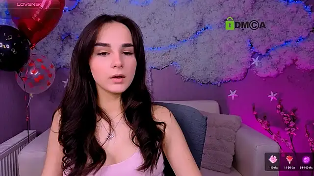Snapshot of ariana_ross7 chatting on June 20, 9:34 am ariana ross7 online show from June 20, 9:34 am