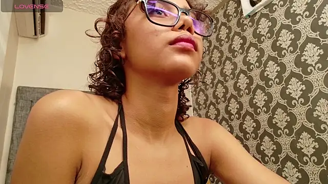 MissDhana online show from October 26, 8:04 pm