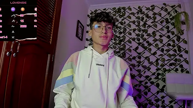 bellmontneon online show from December 15, 12:09 pm